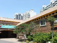 ลี่ซิน โมเทล อู่เมี่ยว บรานช์ โรงแรมใกล้ทะเลสาบเฉิงชิง