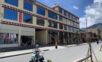 Xianghe Apartment