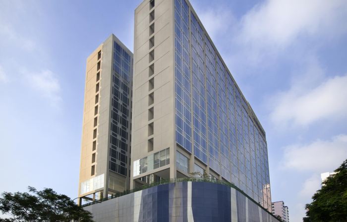 โรงแรมวี ลาเวนเดอร์