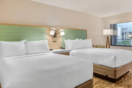 Wyndham Garden Lake Buena Vista Disney Springs® Resort Area