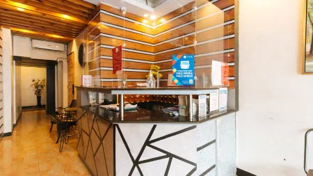 RedDoorz @ Good 101 Quiricada Manila Отели рядом с достопримечательностью «Chiang Kai Shek College»