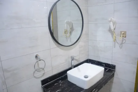 Lingao Dachang Jinji Holiday Hotel