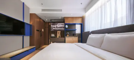 UFUN Hotel (Shenzhen Bao'an Center Fanshen Subway Station) Отели рядом с достопримечательностью «CPC Shenzhen Committee Party School Bao'an Branch School»