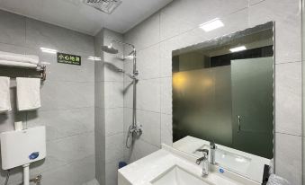 Mengzi Phoenix Kunlun Hotel