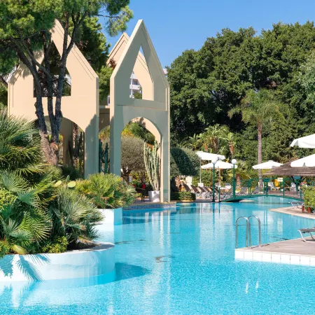 Dionysos Hotel