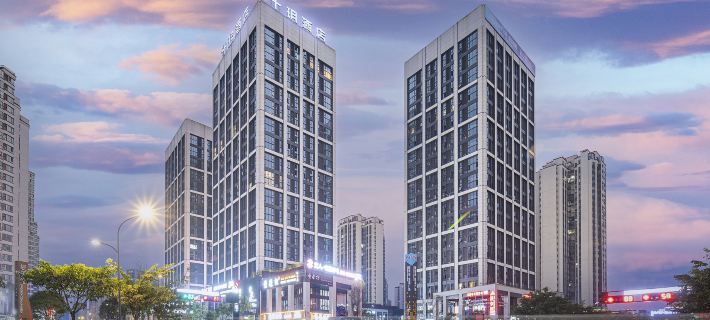 โรงแรมซื่อเยว่ (ออริจินัลเวิร์ค เขตตะวันตก อี๋ปิน) โรงแรมในอี๋ปิน