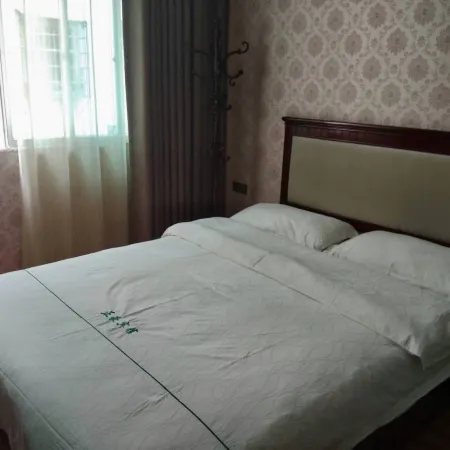 Yinjiang Zhenghao Hotel