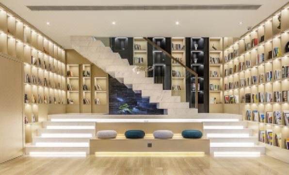 Zhengzhou East Station Provincial Government Atour Hotel