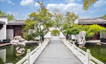 Blossom House Jiuhua Mountain