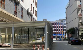 Huanjiang Yulanting International Hotel (Maonan Jin Street)