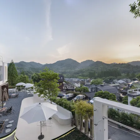 Hangzhou West Lake - Baishanjing Homestay (Xihu Scenic Area) Отели рядом с достопримечательностью «Храм Джинси»