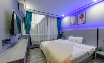 Weimei Smart Apartment (Qingyuan Meilin Plaza)