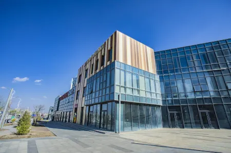 Yuanlan Huamao Youpin Hotel Отели рядом с достопримечательностью «Gansu University of Political Science and Law Lanzhou New Area New Campus»