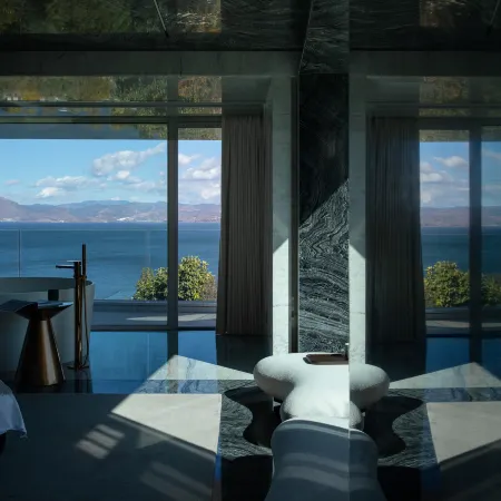 Green Sea Breathing Mid-Levels Hotel