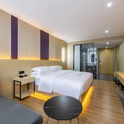 Dongguan Baiman Hotel (Sangyuan Square Branch, Dongcheng Street) Hotels near Sangyuan Square