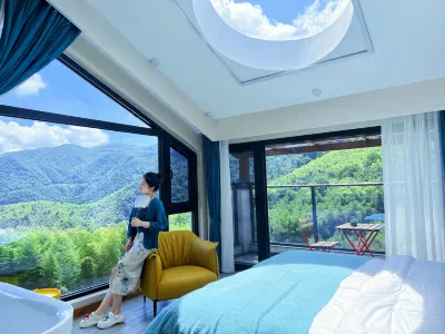 Wangchuan Sakura Homestay Hotels near Hidden-Dragon Waterfalls