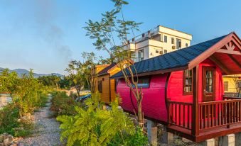 Luoding Xitian Zhuyuan Homestay