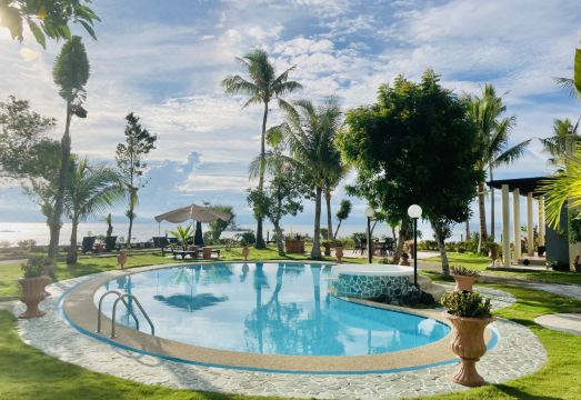 카빌라오 선셋 다이브 & 비치 리조트