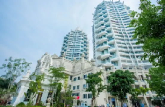 西雙版納七棲•觀江酒店（告莊星光夜市店）