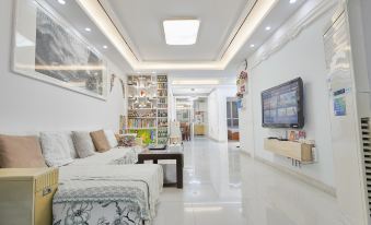 Qingdao Qinhai Life First Line Seaview Holiday Apartment