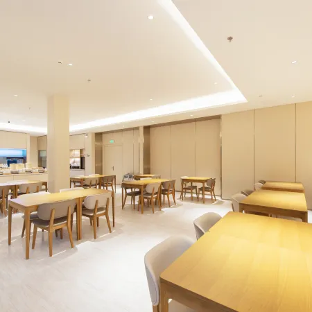 JI Hotel (Chaoyangshi Government)