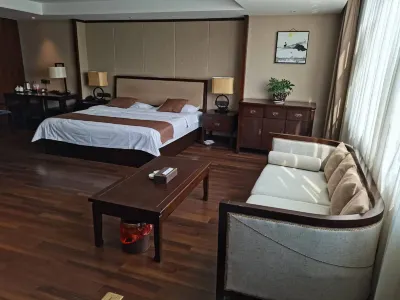 Li Shizhen Medicinal Cuisine Grand Hotel Hotels near Huanggang Qizhou Ancient City