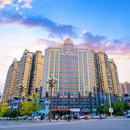 James Joyce Coffetel(Nanchong Xihua NormaUniversity Meteorological Park ) Отели в г. Наньчун