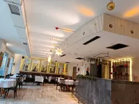 شيرلوك هومز هوتلز Hotels near جادة بغداد