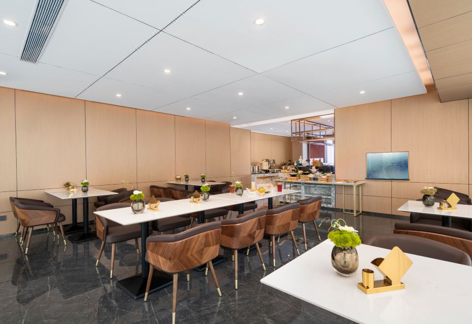 둥관 탕사 바이페이린 호텔의 깔끔한 로비 모습