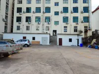 Zibo Business Hotel