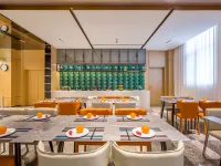 World Smart Hotel (Lankao Jiaoyulu Memorial Hall) Hotels in Lankao