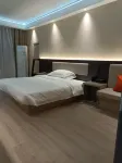 Xiantao Tianhe Palace · Xin Hotel - Pet friendly