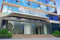 Xin Four Seasons Business Hotel (Siji Guizhou) Hotels near Chenguang Stationery (Qingzhen No.2 Middle School Shop)