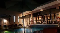 Protea Hotel by Marriott Ikeja Select - مسبح