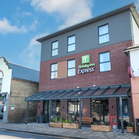 Holiday Inn Express FLEET by IHG Отели в г. Флит