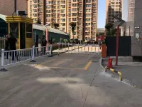 Yuanshe Apartment (Dawu Airport Branch) Hotels near Lüliang Dawu Airport