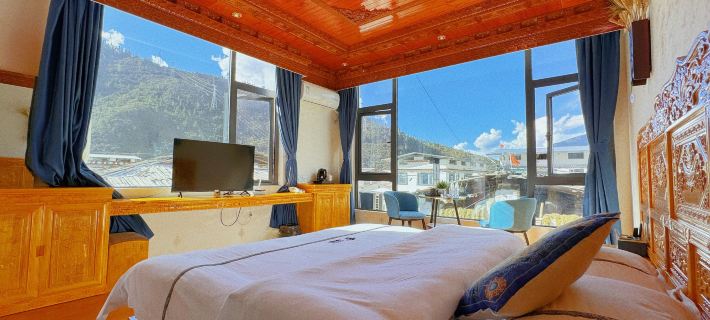 Lulang Zaxidele Tibetan Courtyard Hotels in Nyingchi