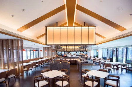 Huanghai Hotel Отели рядом с достопримечательностью «Wenjing College Yantai University»