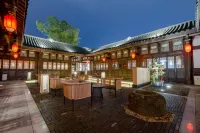 Wyndham Garden Hotel, Yonglao Wenmaifang (Guchengyuan Branch) Hotels near Gulou