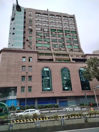 Longmao Elf Hotel (Chengdu Kuanzhai Alley Wenshuyuan Subway Station Branch)