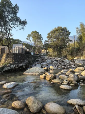 Tonghua Courtyard (Ji'an Wugong Mountain) Отели рядом с достопримечательностью «Yang Shi Mu»