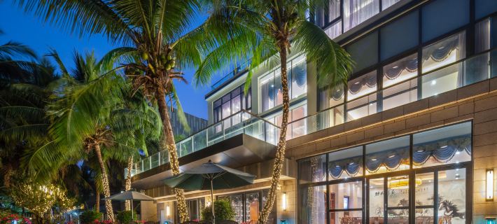 Clear Water Bay Blue Wave 18 ° Beach Hotel Hotels in Lingshui