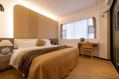Zhuhai Changlong Tourism and Vacation Banyuan Shanhaiju Hotels near Hebao Island