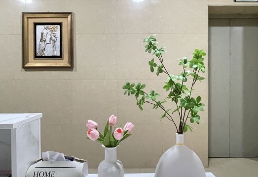 Shili Xijiang Guest House 테라스 풍경