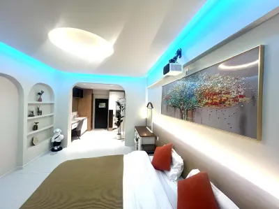 Blue Light Yingsu Homestay