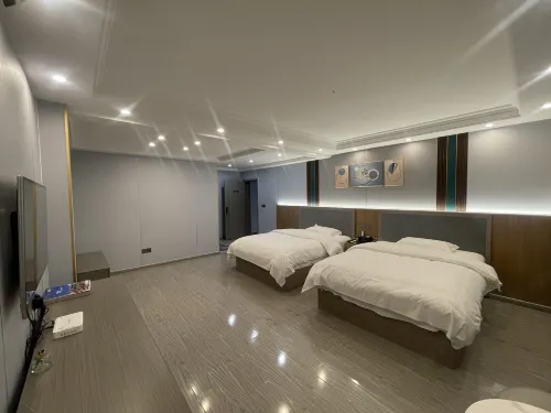 Songpan Xipo Mountain Township Inn (Ancient City Wall Store) - 2-Star