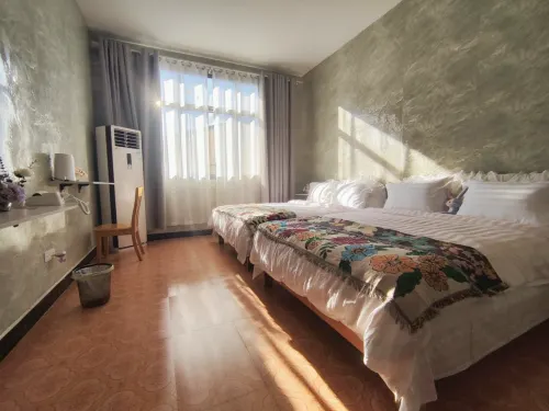 Lumingjian Homestay (Huangguoshu Tourist Center)