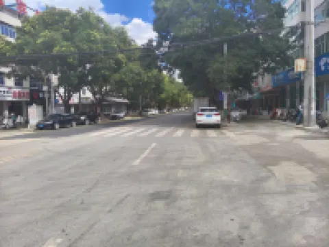 Fuhongyuan Guesthouse فنادق في لونغ شي