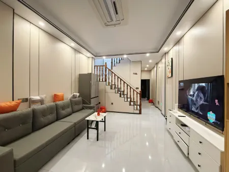 Yingxiu Lane Wang Homestay Отели рядом с достопримечательностью «Yingxiu Earthquake Site»