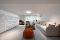 XIJIAN Xijian · Heart Rest Wuyuan Designer Boutique Stay (Wuyuan County Cultural Square) Hotel di Wuyuan